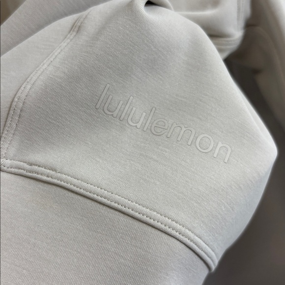 Lululemon Softstream Cropped Sweatshirt - Picture 5 of 9
